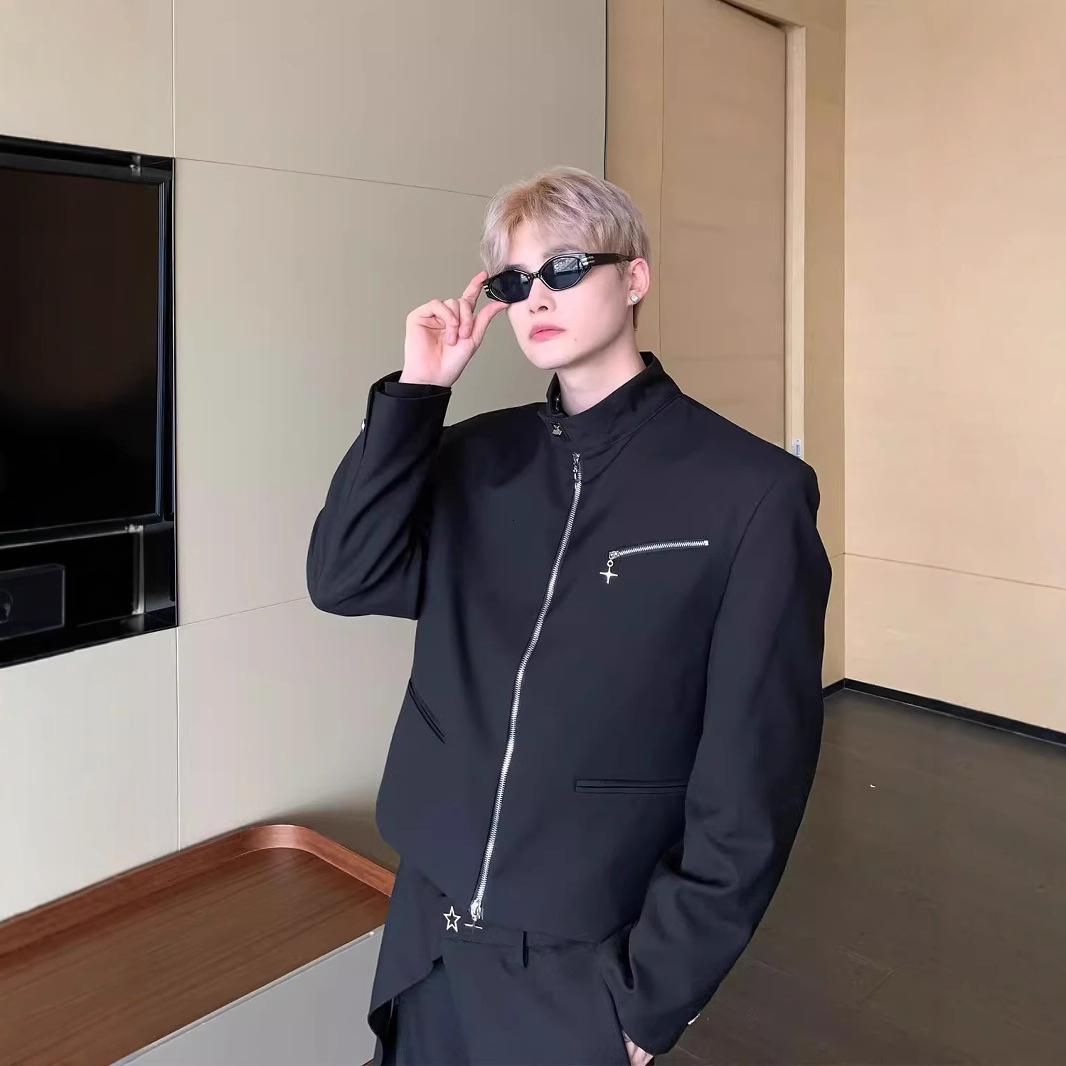 Unique Chinese Designer Jacket Style Stand Collar Jacket For Men Autumn New Loose Fit Versatile Zipper Design Jacket Jacket Men Top Trendy