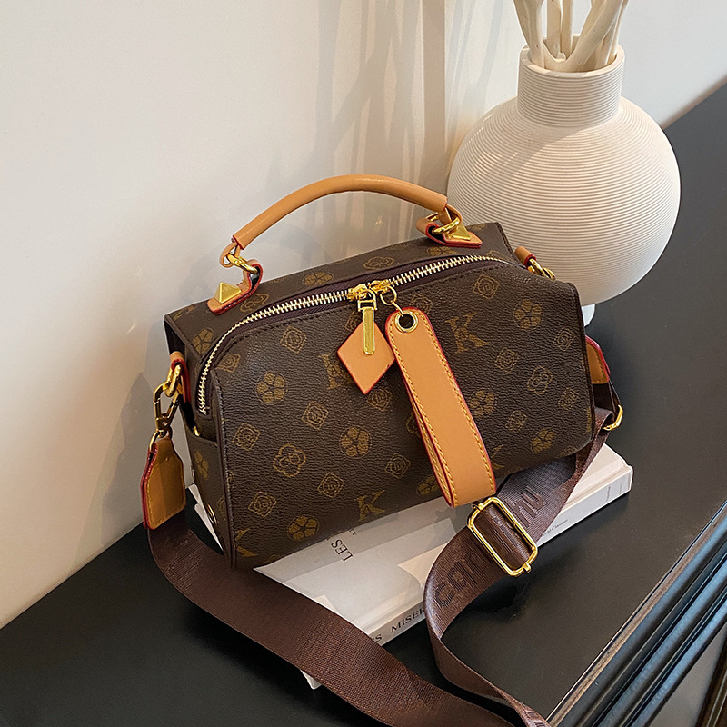 new Free shipping designer bags for womens Shoulder Bag women fashionable pillow bag single shoulder crossbody bag