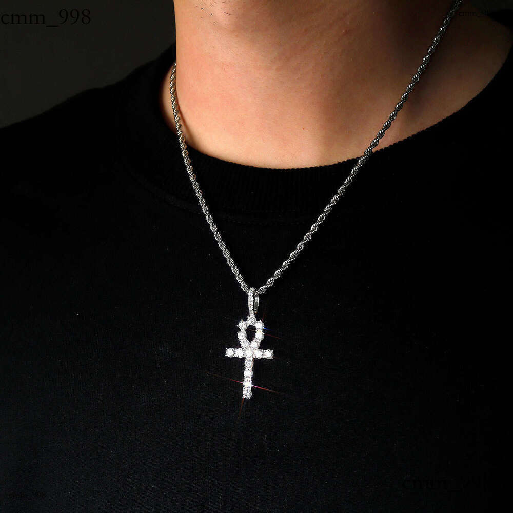 TEMU Hot-Selling Cross Necklace Creative Design Iced Out VVS Moissanite Pendant Gold Jewelry