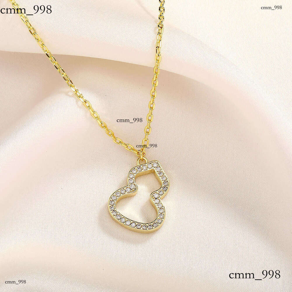 Gourd Light Niche High-end Micro-inlaid Moissanite chain Rose Gold Clavicle Necklace Elegant Live Broadcast
