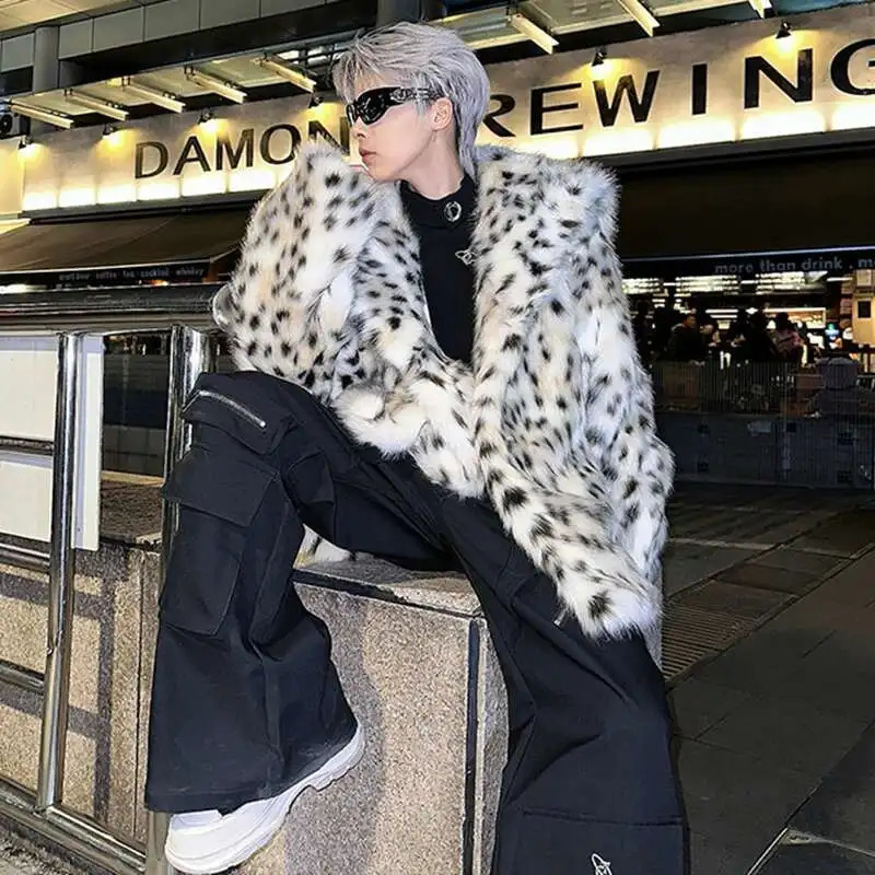LUZHEN Leopard Print Niche Fur Tops Turndown Collar Personalized Functional Warm Coat Elegance Trendy Male LZ7986 251011