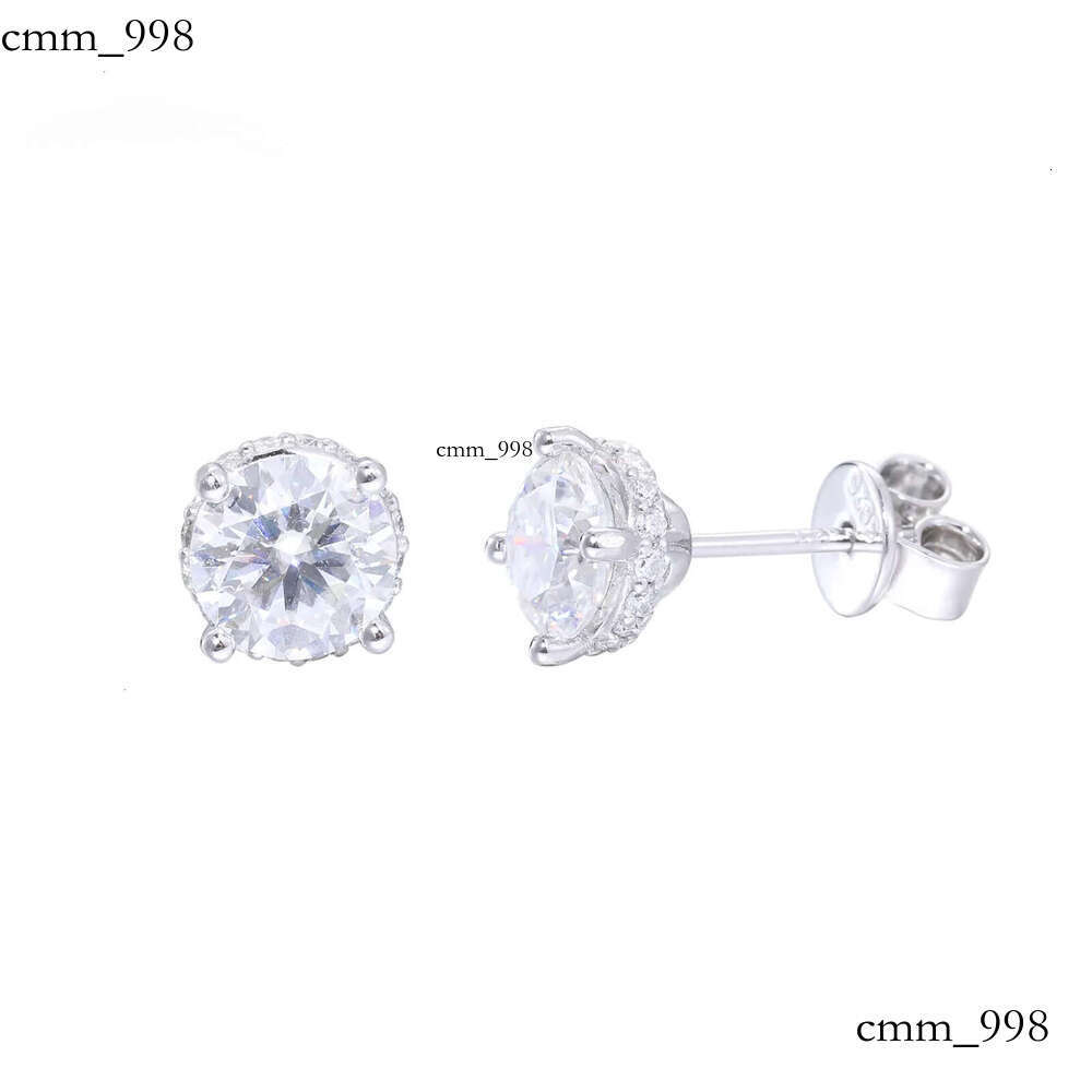 Hot S Sier D Color 6mm Moissanite Earrings Classic Four Claw Design Simple All-Match Accessories
