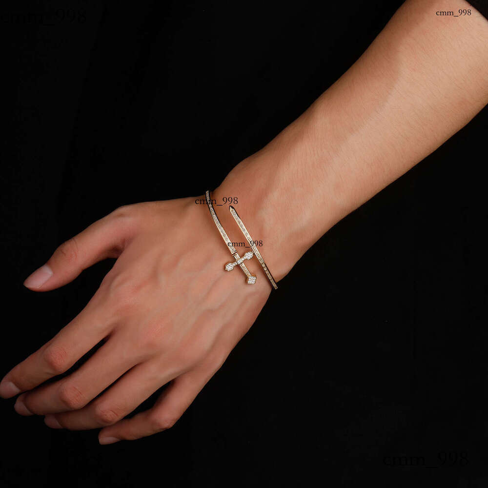 Sword of Justice Bracelet Live Mix and Match Style Textured Metal Cross Simple Color-Retaining Jewelry Accessories