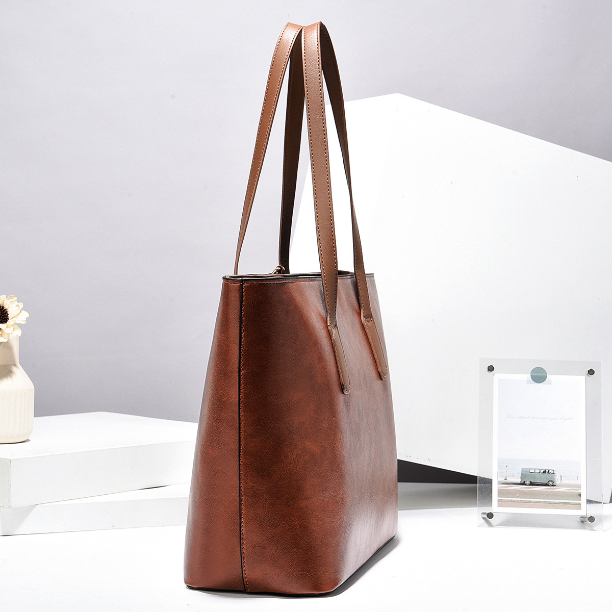 Designer bag Oily Skin Women's Bag New Tote Bag Single Shoulder Crossbody Bag Textured Versatile Handbag Commuter Large Bag 3a