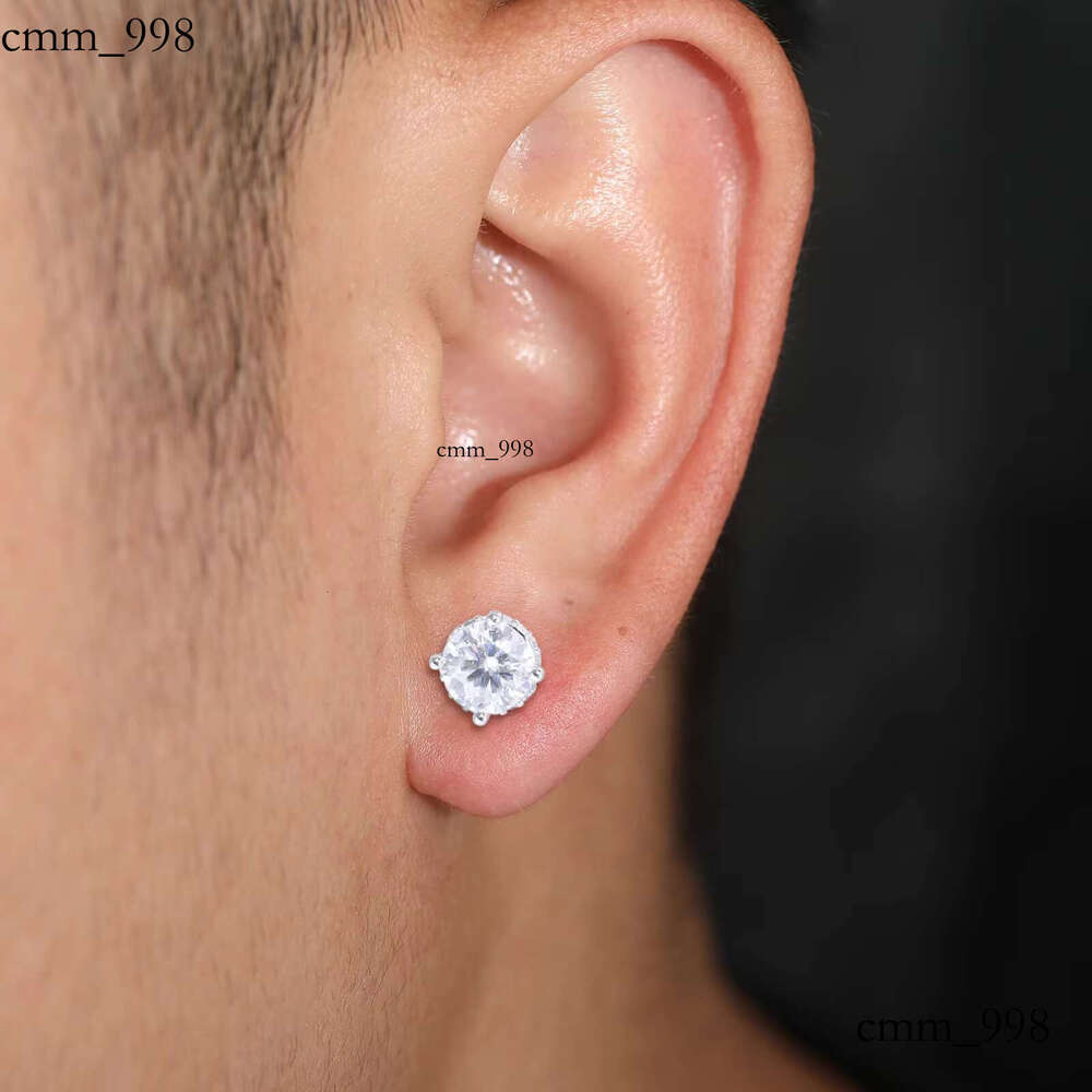 Hot S Sier D Color 6mm Moissanite Earrings Classic Four Claw Design Simple All-Match Accessories