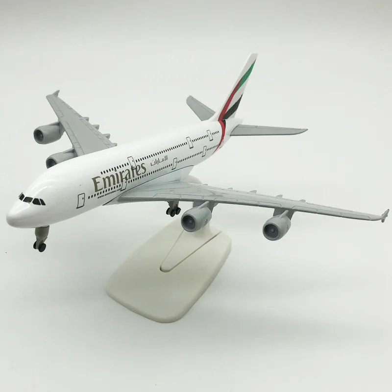 JASON TUTU 20CM United Arab Emirates Airline airbus A380 Plane Airplane Model Aircraft Model Diecast Metal Planes Collect Gifts 251011