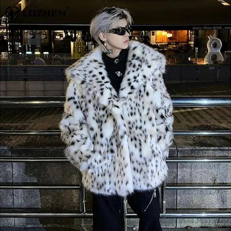 LUZHEN Leopard Print Niche Fur Tops Turndown Collar Personalized Functional Warm Coat Elegance Trendy Male LZ7986 251011