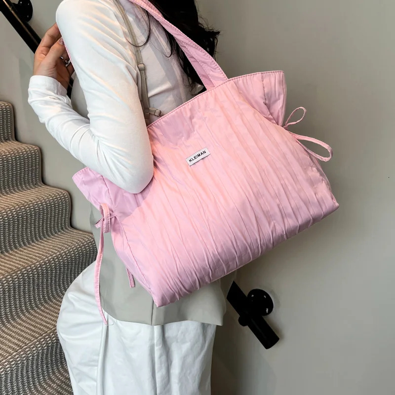 2025 Trendy Womens Shoulder Bag Casual Nylon Tote Bag Purse Lightweight Fashionable Aesthetic Handbag for Teens Girls Lady Bag 251011