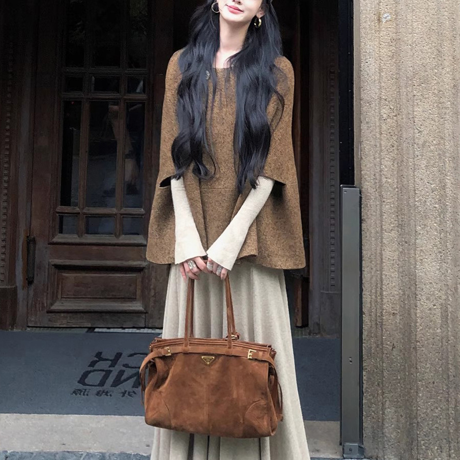 2025 Autumn/Winter Luxury New Designer Jacket Top Stunning Women's Top New Shawl Social Style design Short Coat