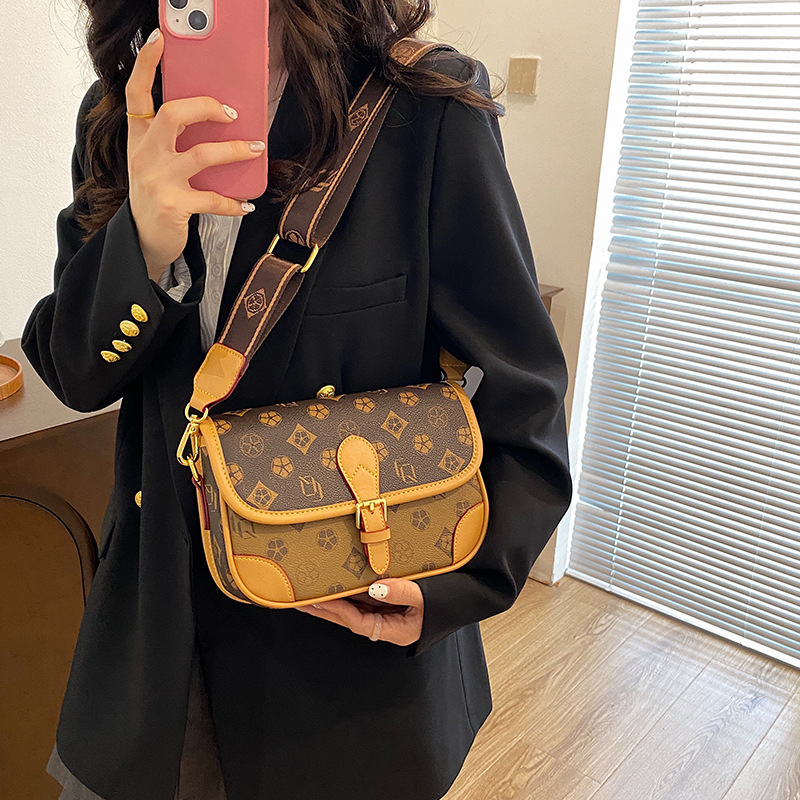 Free shipping designer bags for womens Shoulder Ladies autumn fashion single shoulder diagonal cross bag