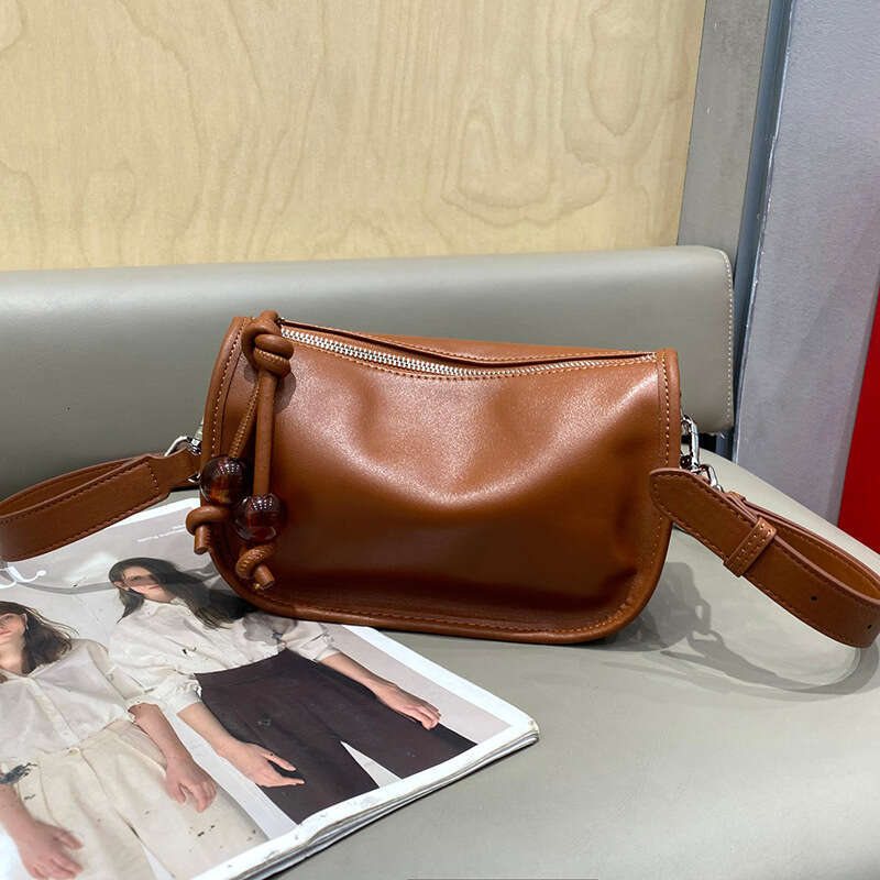 Genuine Leather Designer Boston Pillow Bag - Women's High-End First-Layer Cowhide Niche Bag, Versatile for Shoulder & Crossbody