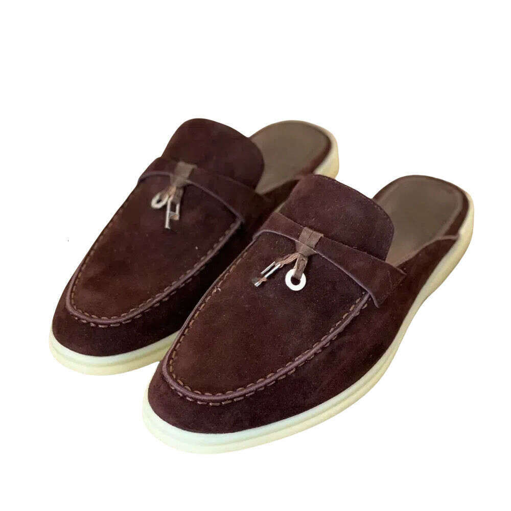 New Lightweight Closed-Toe Slippers Casual Single for Men Women Flat Large Size Shoes Black and Off-White