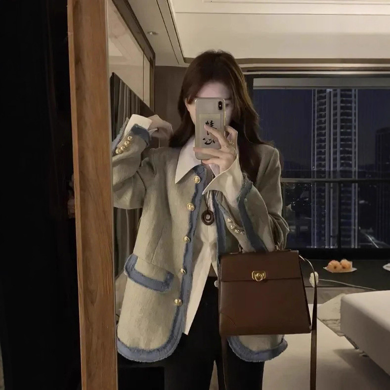 2025 autumn and winter designer luxury coat new color blocked patchwork coat fashion for women, high-end design sense, niche elegance, socialite versa