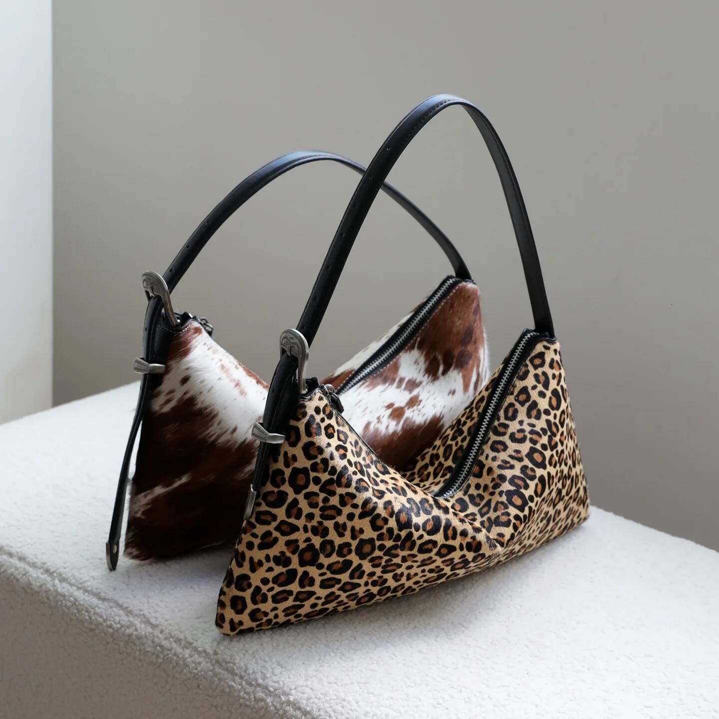 Autumn and Winter New Casual Style Designer Bag Luxury Bag Genuine Leather Cow Pattern Handbag New Retro Style Large Capacity Underarm Shoulder Bag