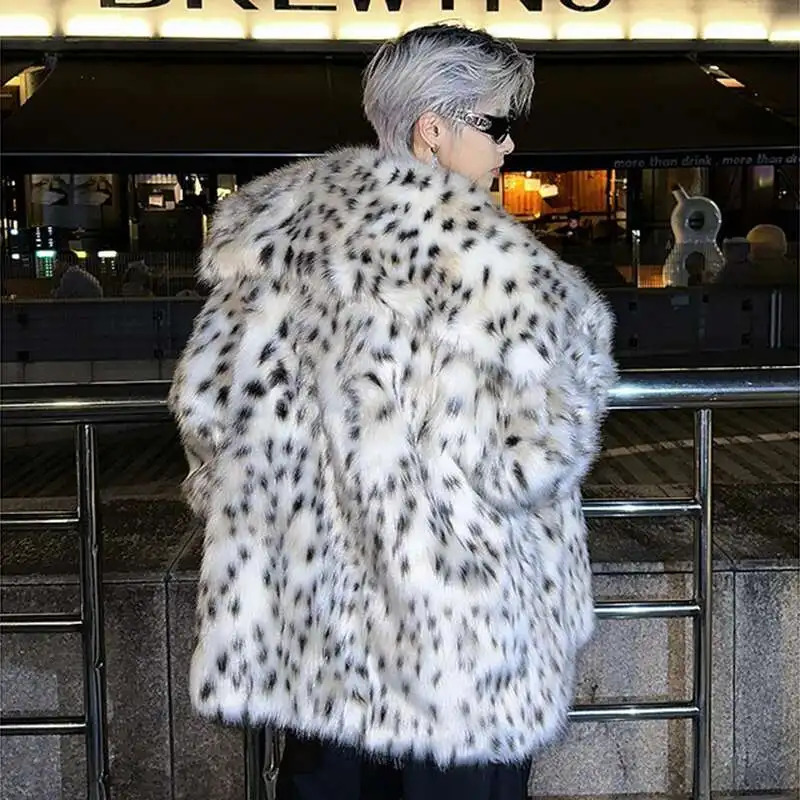 LUZHEN Leopard Print Niche Fur Tops Turndown Collar Personalized Functional Warm Coat Elegance Trendy Male LZ7986 251011