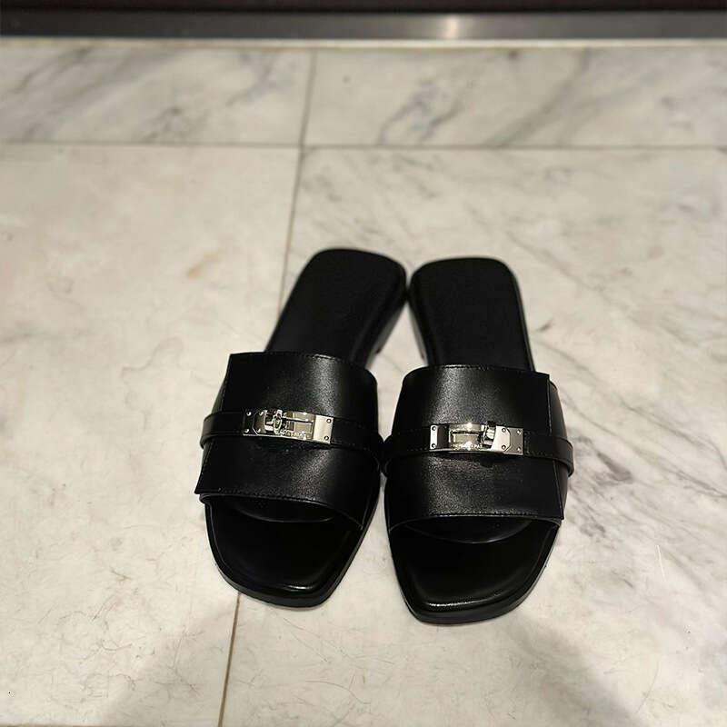 French Style Genuine Leather Lock Buckle One-Strap Sandals for Women Summer Outdoor Wear Internet Celebrity Fashion Flat Beach Slippers
