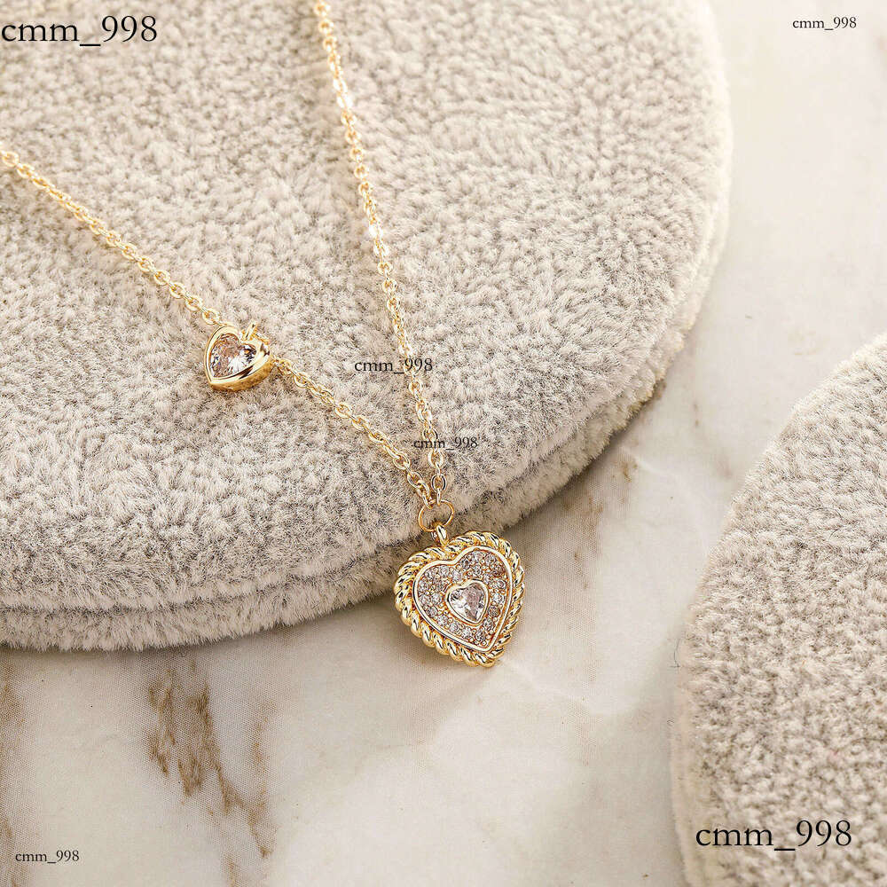 French Romantic Necklace Trendy High-end Niche Peach Heart Micro-inlaid Pendant Clavicle Chain Gold Jewelry