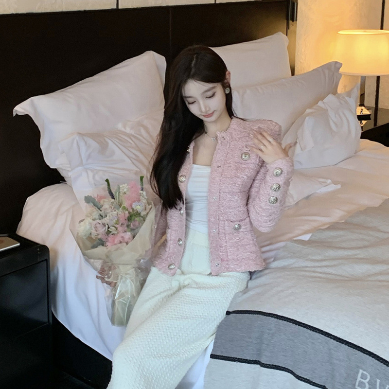 2025 Luxury Autumn Designer Jacket and Winter New Top French Elegant White Pink Long fashion Sleeve Knitted Women's Jacket