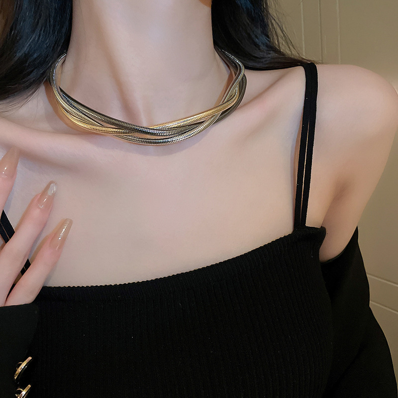 Metal Multi-layer Wrapped Twist Necklace Versatile Minimalist Style Elegant Choker Heavy Craft Design Jewelry Accessories for Women - view 3