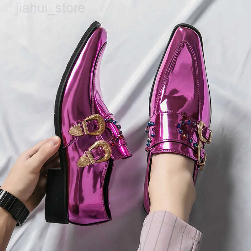 Hot Luxury Pink Mens Patent Leather Shoes Designer High Quality Pointed Chelsea Formal Shoes Man Dress Wedding Party Shoes Men M251013