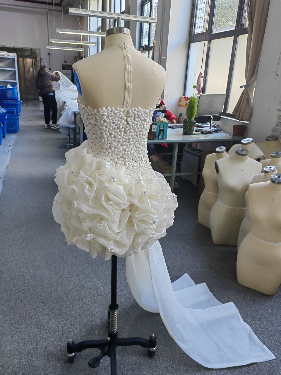 White Ruffles Short Dresses Mini Prom Dress Beading Lace Sequins With Detachable Train Evening Dresses Ball Dresses Custom