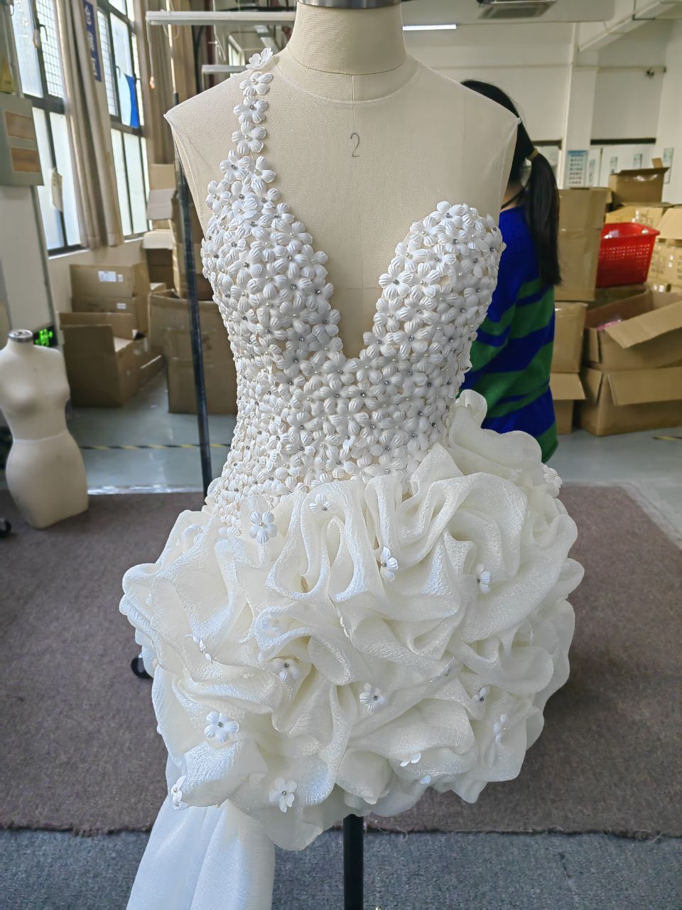 White Ruffles Short Dresses Mini Prom Dress Beading Lace Sequins With Detachable Train Evening Dresses Ball Dresses Custom