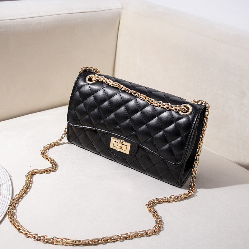 Designer Bag 2025 New European And American Fashion Trend Luxury Bag Quilted Chain Bag Small Chanel Style Women's Bag Single Shoulder Crossbody B