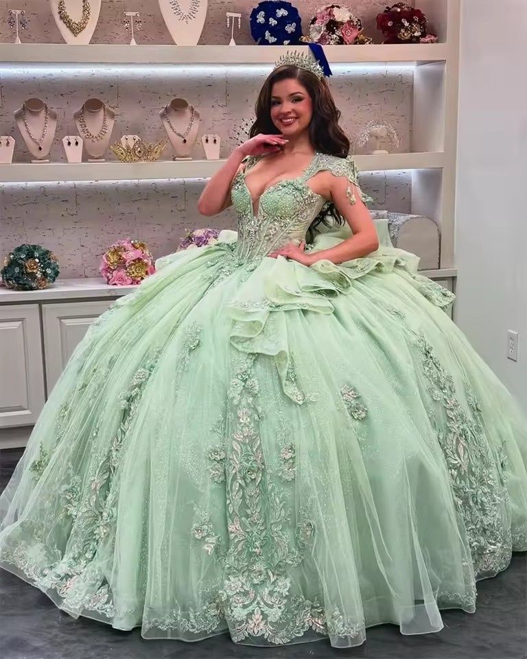 Mint Green Princess Quinceanera Dresses Off Shoulder Applique Lace Beading Crytals Tull Sweet 16 Dress Ball Gown Vestidos de 15 Anos Robes For Birthda