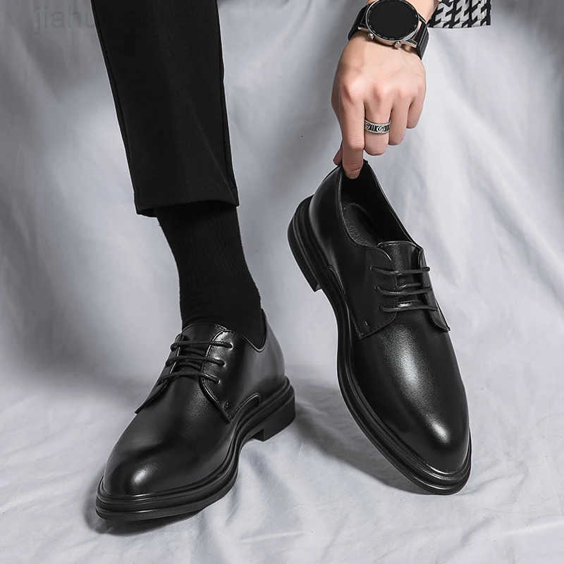 Classic Derby Shoes Brogues Leather Man Business Dress Office Leather Shoe For Men Fashion Patent Leather Party Wedding Shoes M251013