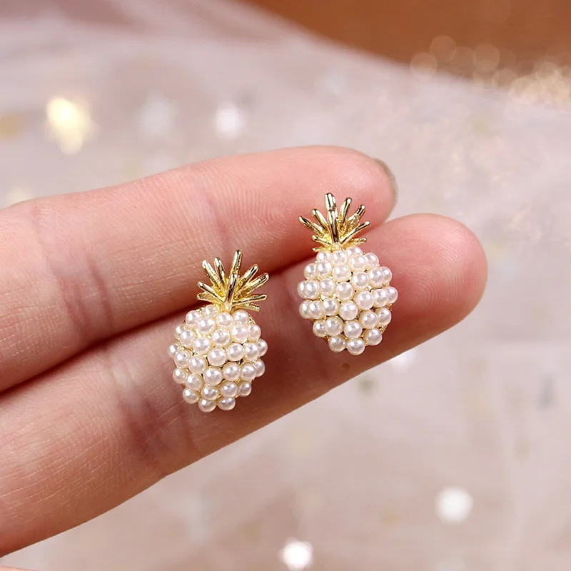 Fashion Pineapple Stud Earrings for Women Elegant Pearl Earrings Temperament Jewelry Party Ear Accessories pendientes mujer 251013
