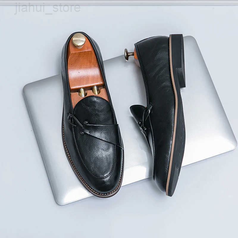 Black Loafers for Men Fashion Stone Pattern Mens Formal Monk Shoes Business Handmade Leather Mens Social Shoes Driving Shoes M251013