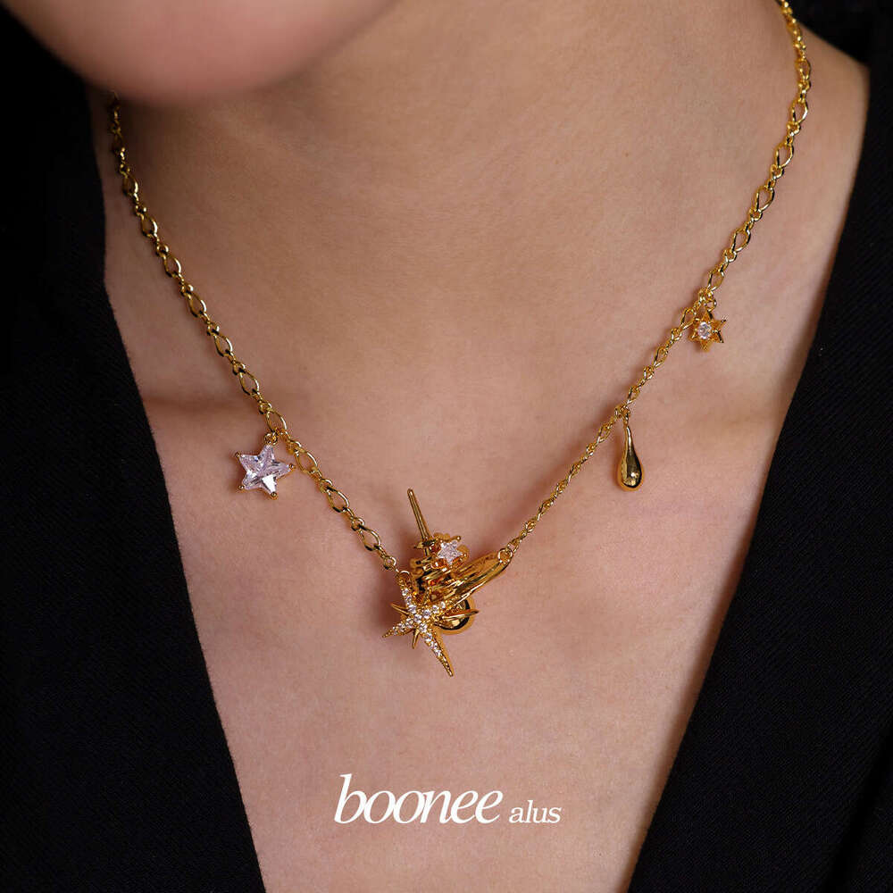 Necklace Designer Luxury jewelry for Women men Starlight Surrounding Zircon inlay Copper plated with 18K gold silver Sweet Cool Fashion Unique Festiva