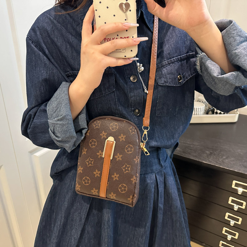 Trendy New Design Arrival Fashion Women Bag Printed Versatile Chic Shoulder and Crossbody Bag for Commute and Everyday Use Free Shipping