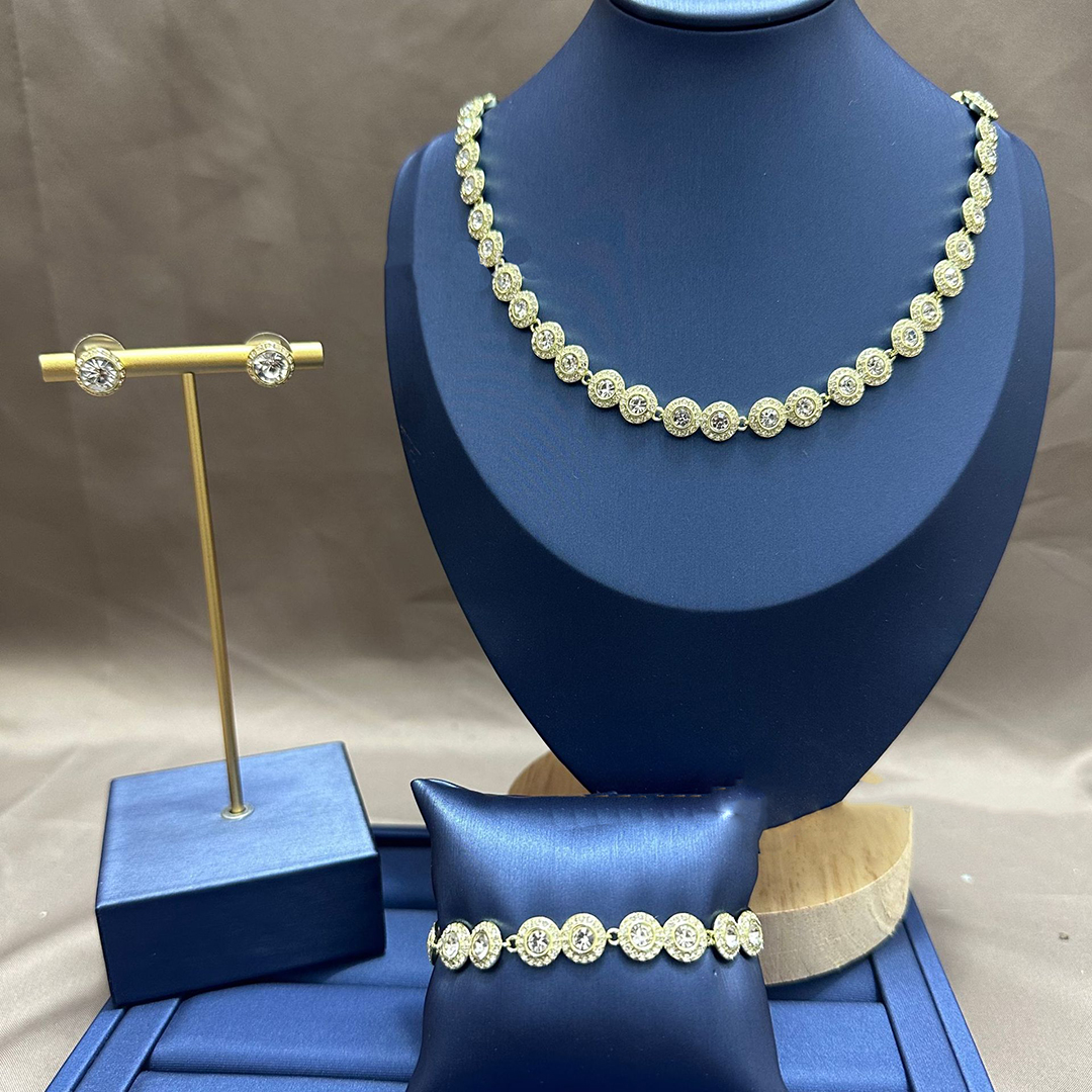 12A Necklace designer necklace luxury jewelry high quality designer jewelry women metal diamonds thin letter charm necklace lovely Valentines Day gift very good