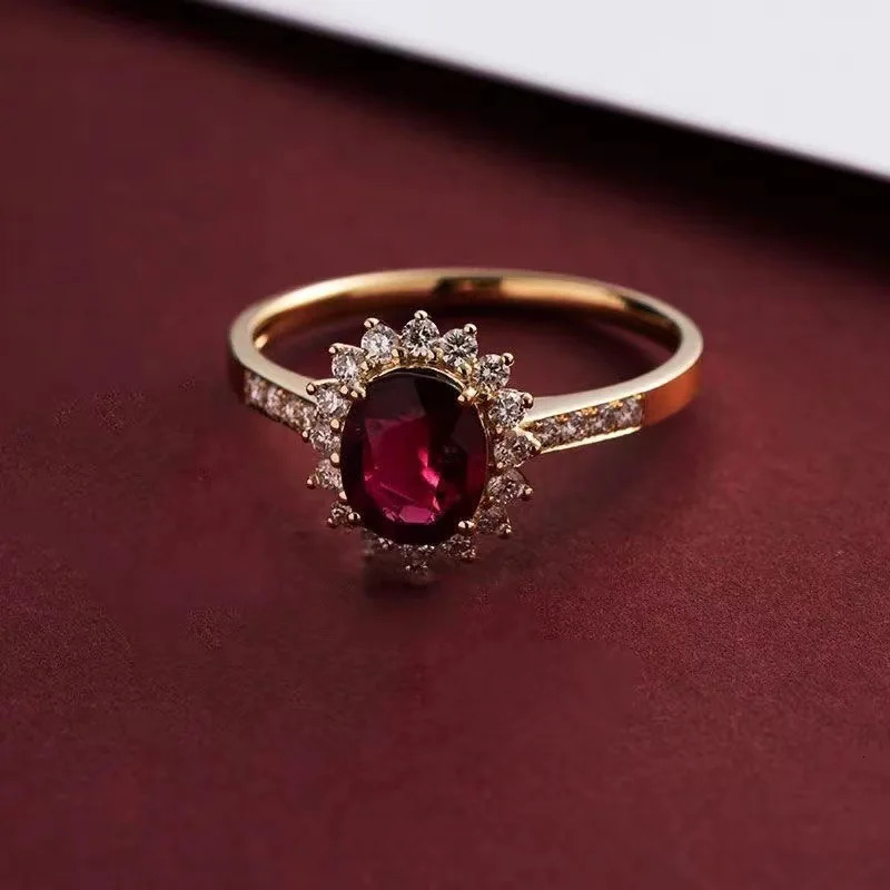 CCFJOYAS 100 925 Sterling Silver 18k Gold Plated Retro ruby Ring for Women Exquisite Oval Rose Red Zircon Vintage Finger Rin 251010