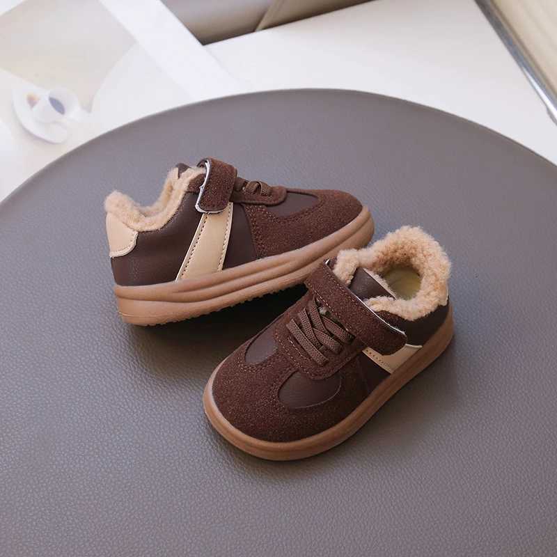 Childrens Velvet Board 2025 AutumnWinter New Sle Boys Casual Girls Fashion Lamb Wool Cotton Shoes 2231 Y251011 XJ260303