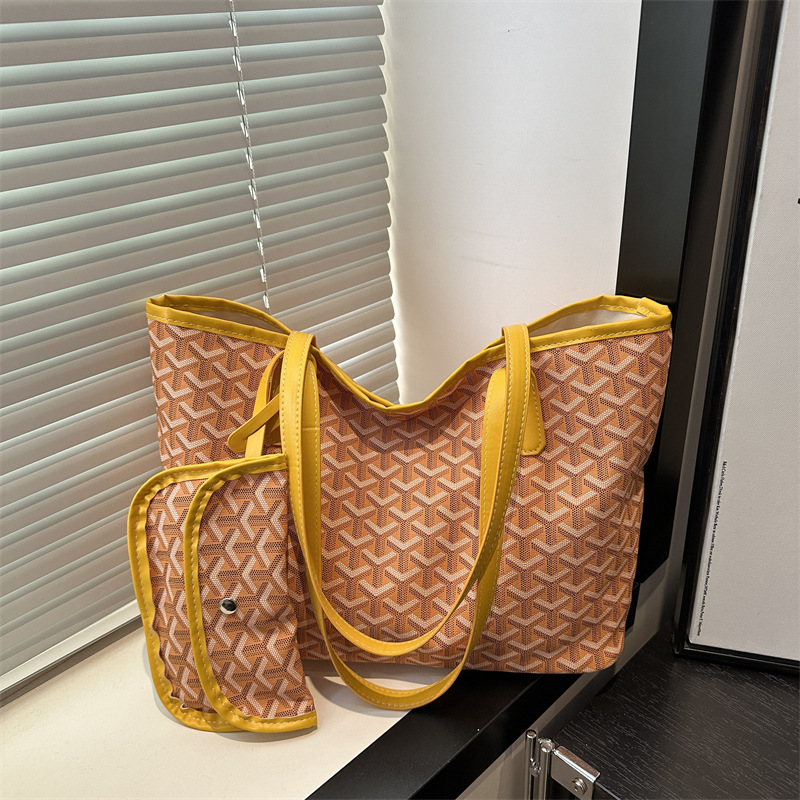 Designer Bag Fashion Print Retro mother-and-child Bag for Women 2025 New Style Large Capacity Tote Bag Commuting Shoulder Bag Free shipping