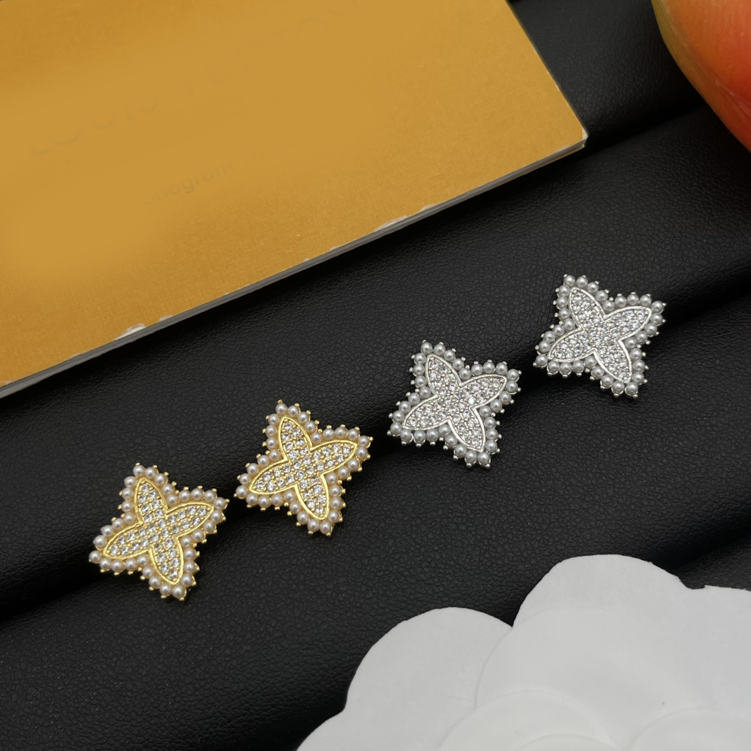 Designer Earrings Luxury Mini Pearl Flower Earrings Gold Silver Plated Stud Earrings For Women Men Wedding Party Fashion Jewelry Christmas Gift