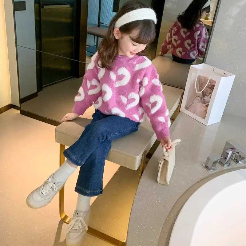 2025 NewKids Autumn Winter Thickened HeartKnit Sweater Base Layer for Girls Cozy Trendy Childrens Knitwear C251013