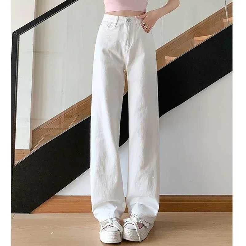 Hot Sale Women Classic Fashion Straight Leg Jeans Lady High Waist Casual Denim Pants Female Comfortable Baggy TrousersT251013