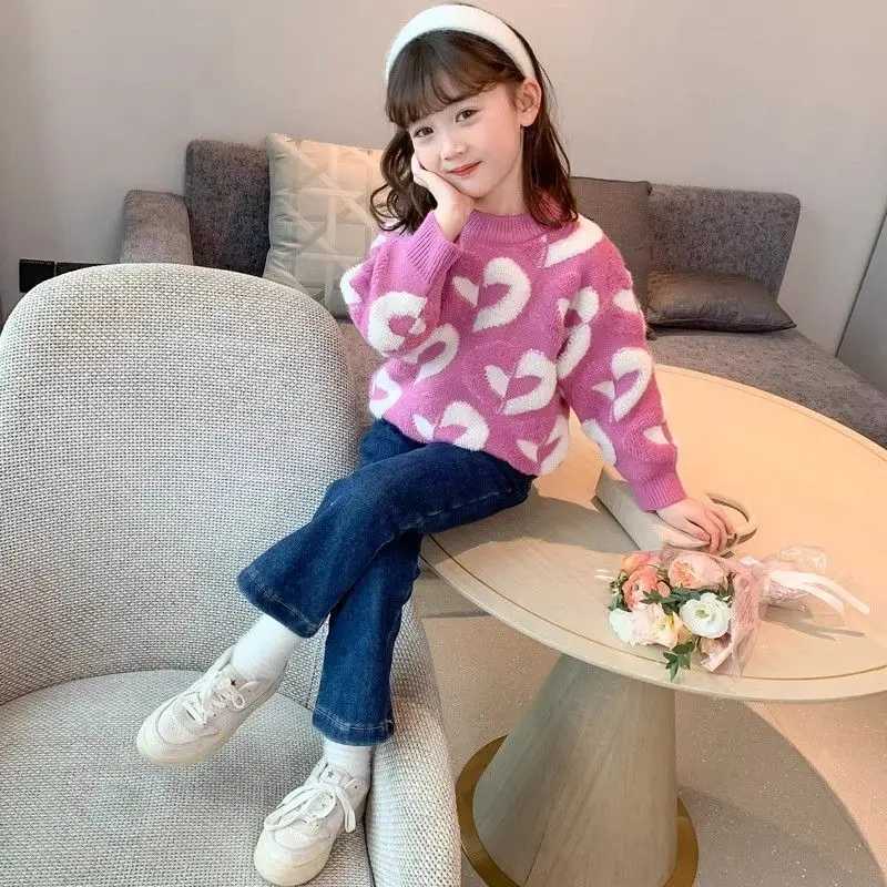 2025 NewKids Autumn Winter Thickened HeartKnit Sweater Base Layer for Girls Cozy Trendy Childrens Knitwear C251013