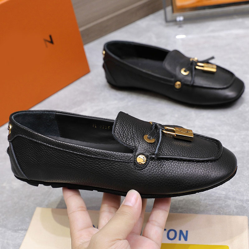 Flore Car Shoe 1AICJM designer autumn loafers luxury women loafers anti slip wear resistant rubber sole flat bottomed loafers upper padlock accessories sign loafer