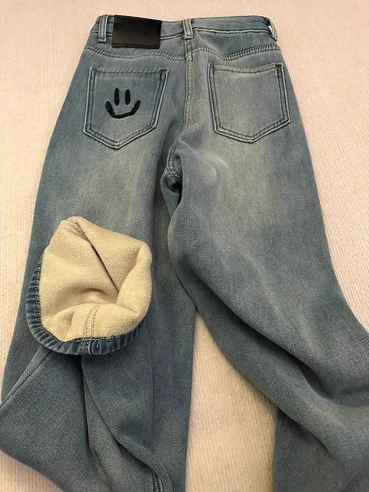 Smiling Face Embroidery Plush Thick Wide Leg Jeans for Womens Autumn Winter New High Waisted Casual Slimming Straight Leg PantsT251013