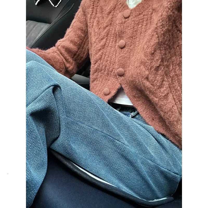 Comfortable Loose Womens Highwaisted Jeans Straight Tube Leisure 2025 New Denim Pants European American Wide Leg AllMatchT251013