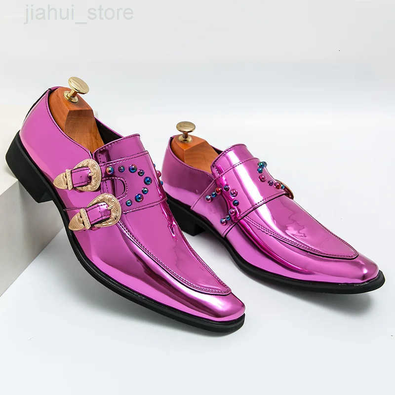 Hot Luxury Pink Mens Patent Leather Shoes Designer High Quality Pointed Chelsea Formal Shoes Man Dress Wedding Party Shoes Men M251013