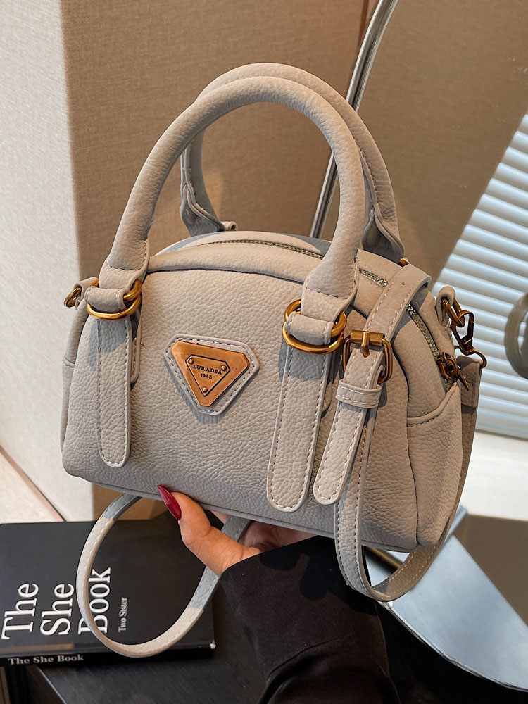 Free shipping designer Cross Body New trendy women bag handheld pillow bag versatile shoulder bag crossbody bag Simple Classic