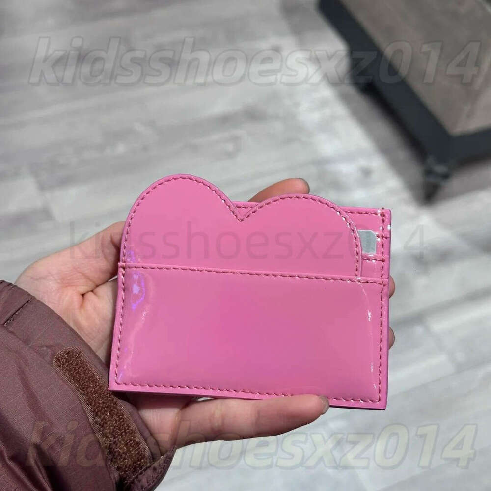 Purse Vivenes West Woods Bag New Style Empress Card Holder Fashion Simple Small Bag Niche Design Saturn Patent Leather Crocodile Pattern Heart Celineb Bag Kid Bag