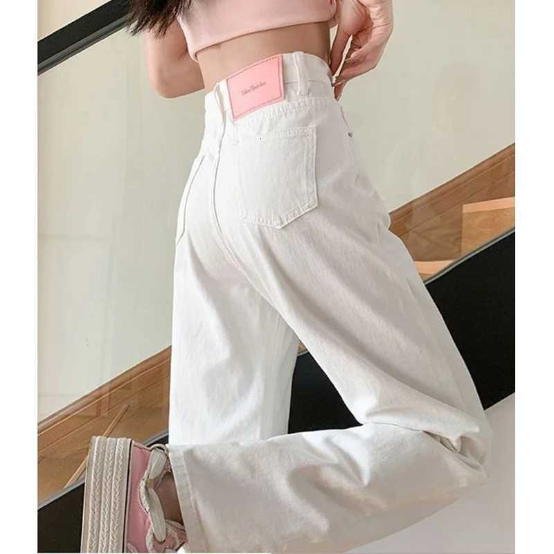 Hot Sale Women Classic Fashion Straight Leg Jeans Lady High Waist Casual Denim Pants Female Comfortable Baggy TrousersT251013