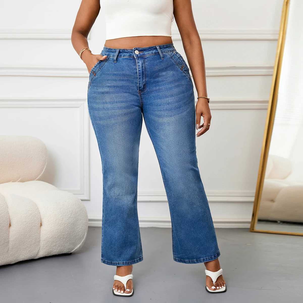 Plus Size Women Wide Leg Jeans Vintage Mom Pants High Waist Loose Fit Curvy Casual Streetwear Trendy Everyday Fashion TrousersT251013