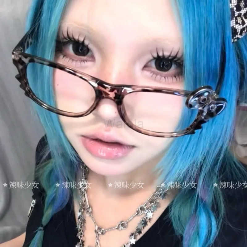 Sanrio New Cute Hello Kitty Retro Y2K Leopard Print Glasses Frame Without Lenses Personalized Round Glasses Clothing Accessories L251013